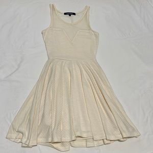Cream short dress. Size small